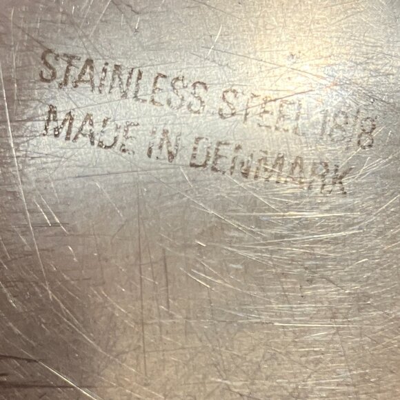 Vintage 1960's Mid Century Modern Food Platters - Danish Triangle Dish, Bakelite - Picture 8 of 16